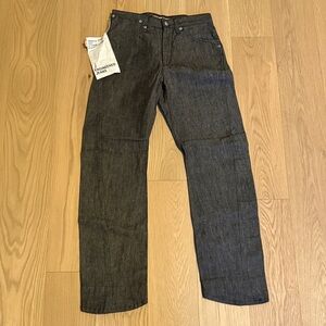 Women's Straight Leg Jeans in Dark Gray
